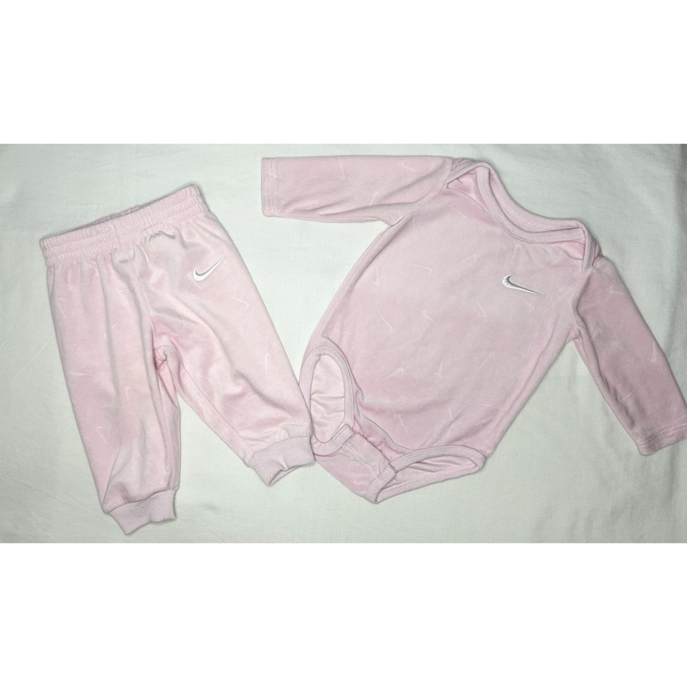 Nike Baby Bodysuit Jogger Pants Set Girls 6M Pink Velour Swoosh Logo 2 Piece - Picture 5 of 14